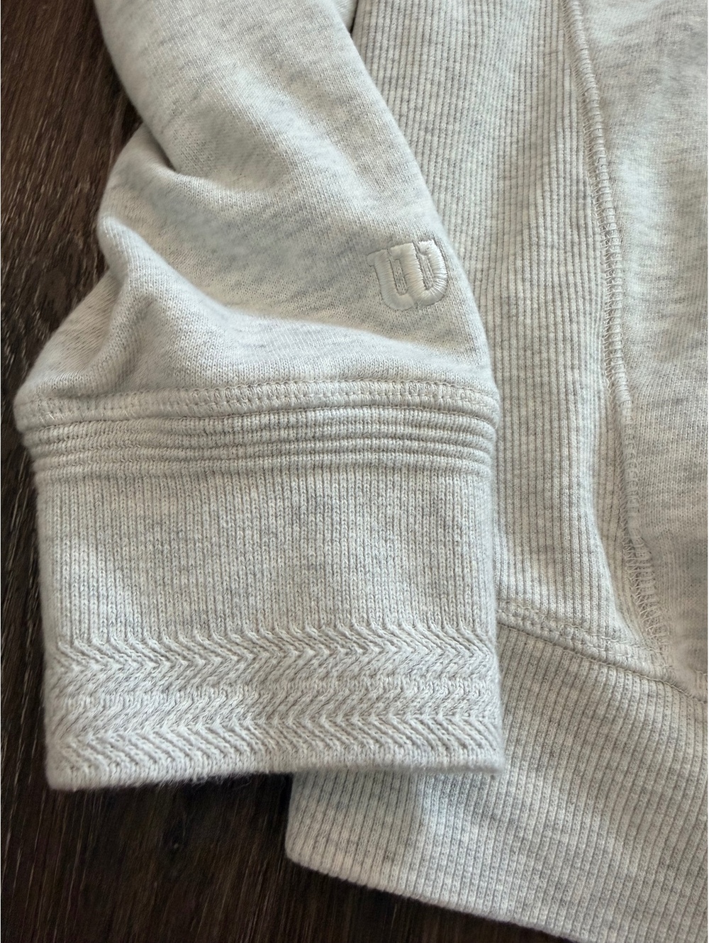 Wilson Est 1914 Grey Cropped Crewneck Sweatshirt; Athleisure; Tenniscore, Large - Picture 9 of 9
